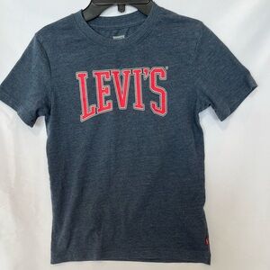 Levi’s boys blue t shirts size medium